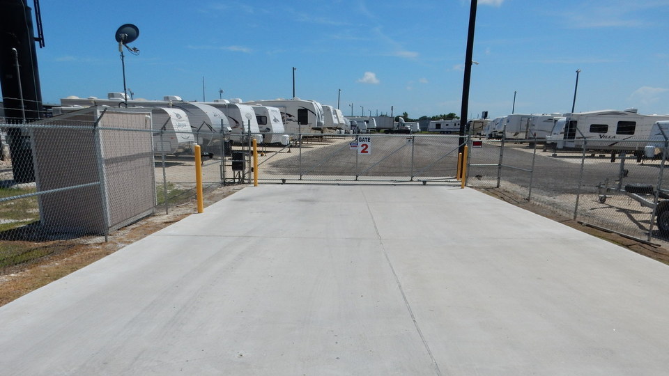Vehicle Storage Available Aransas Pass, TX